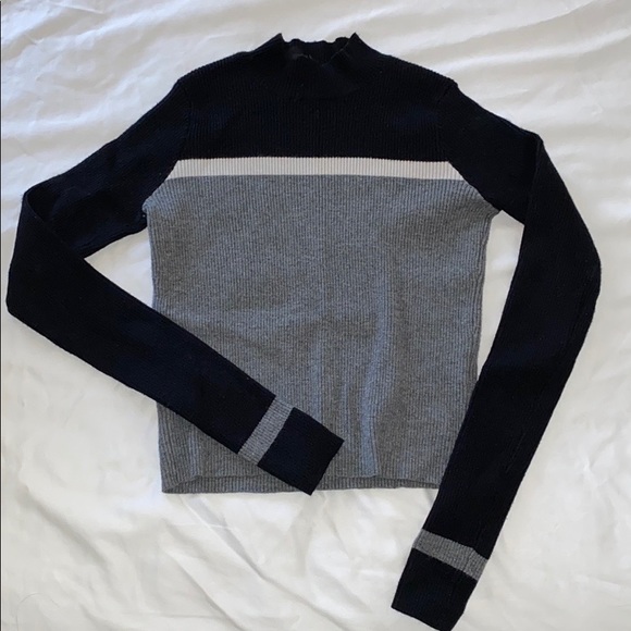 BRANDY MELVILLE Colorblock Turtleneck Sweater - Picture 3 of 3